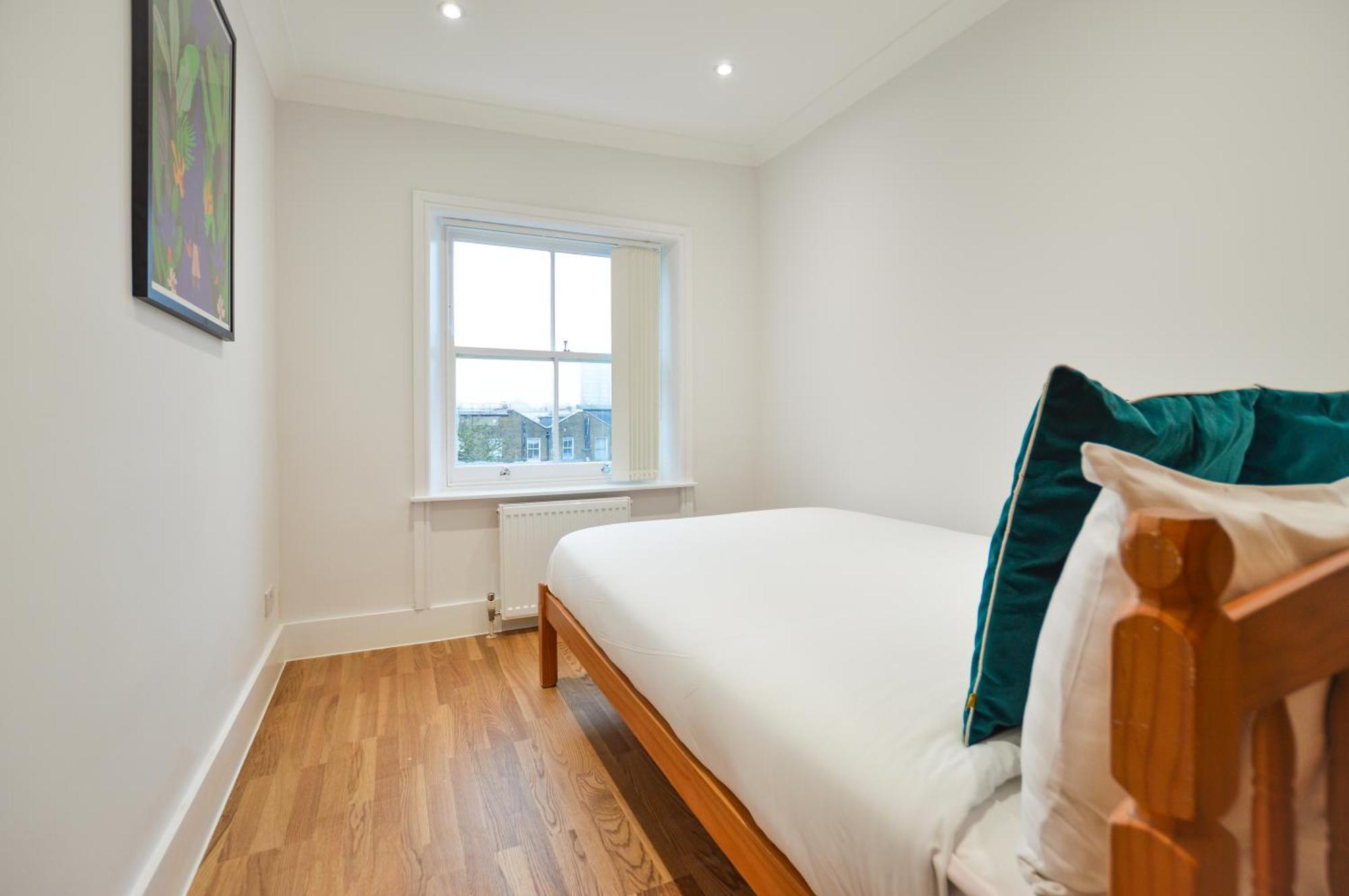 Westbourne Crescent Serviced Apartment