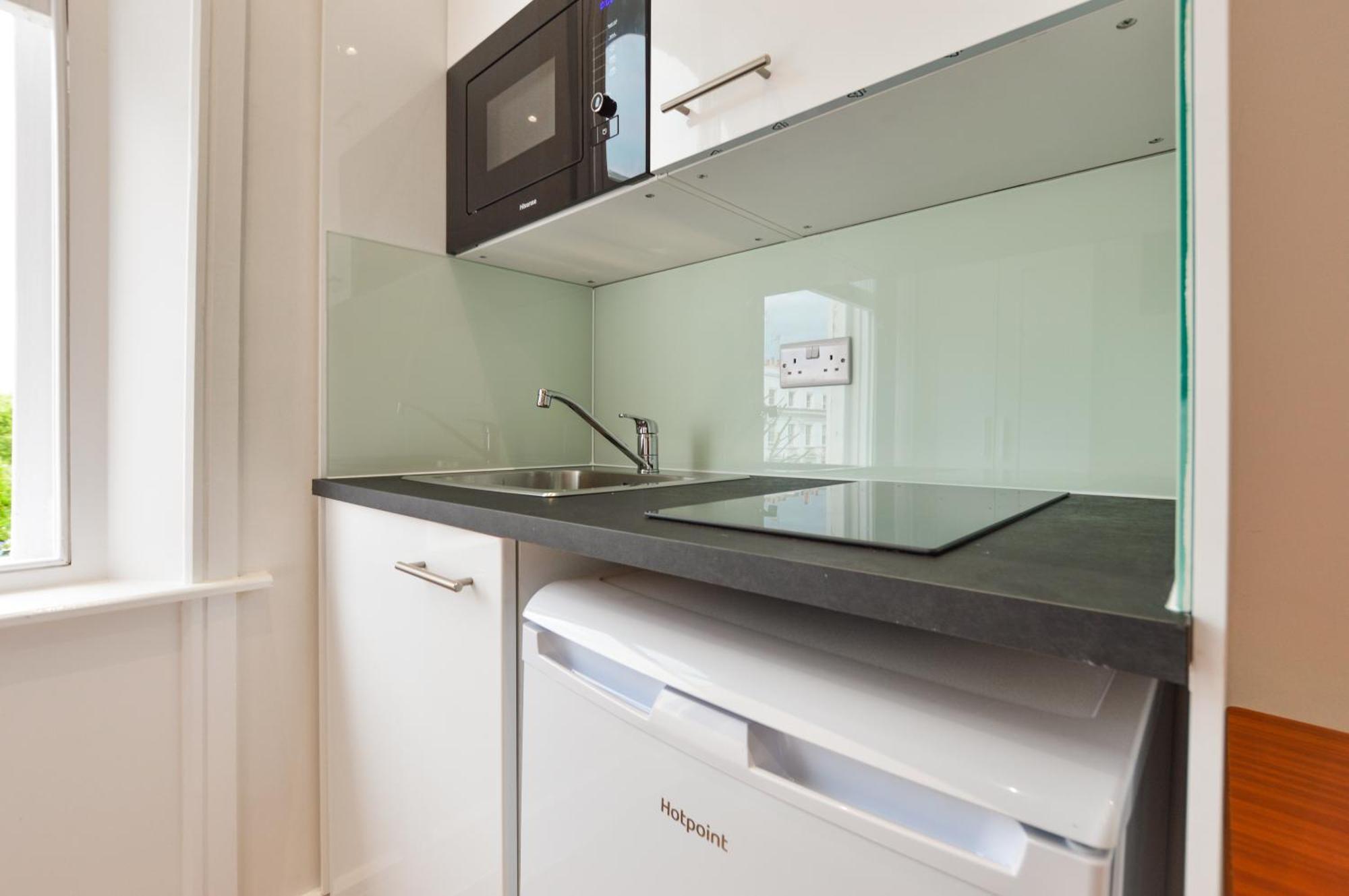 Westbourne Crescent Serviced *